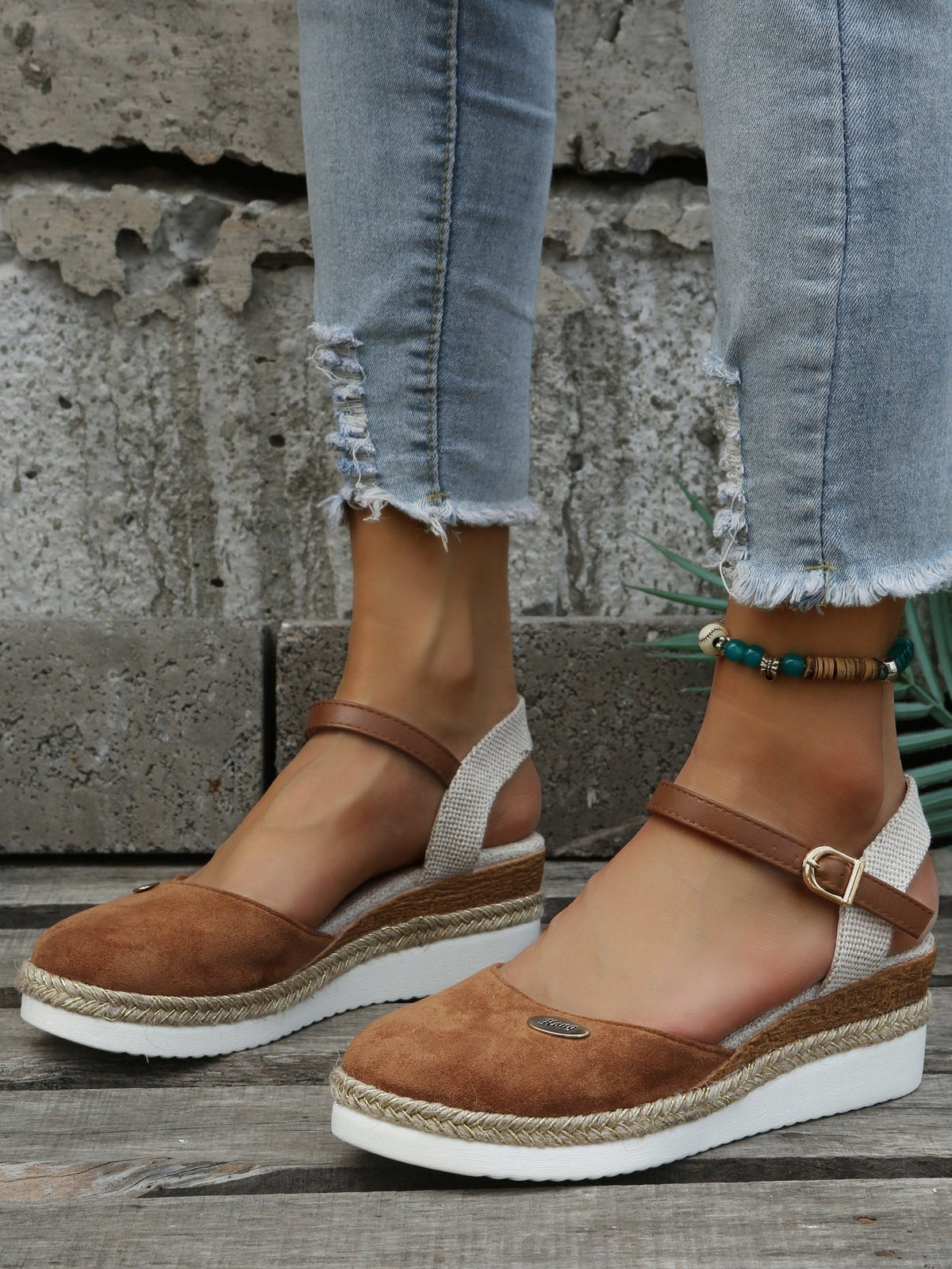 SANDALES ET TALONS