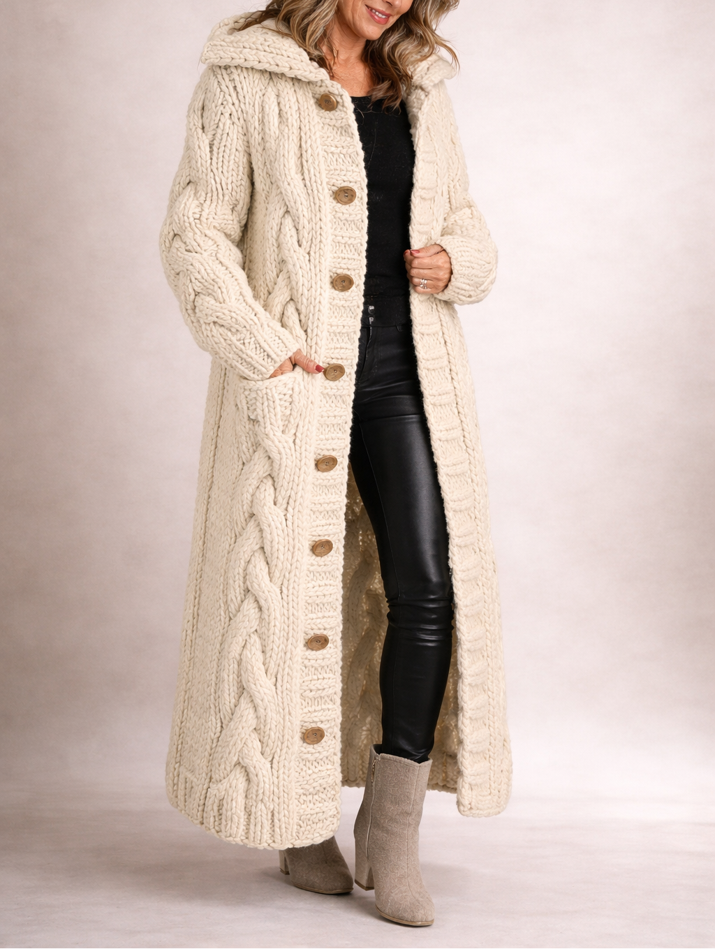 Karin - Elegant Cozy Coat med Tummy Coverage