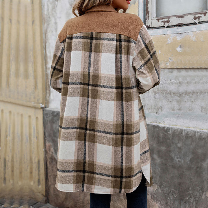 Koszula overshirt dla kobiet z kieszeniami, guzikami i długimi rękawami