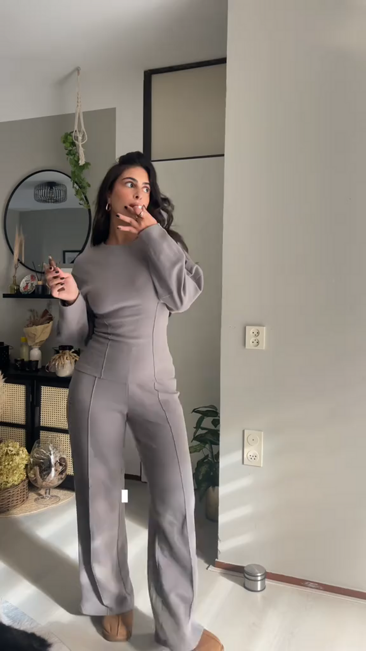 Damski Dwuczęściowy Zestaw Oversized Sweter i Szerokie Spodnie Casual Chic - Łamany Biały / Szary / Czarny - Maelen
