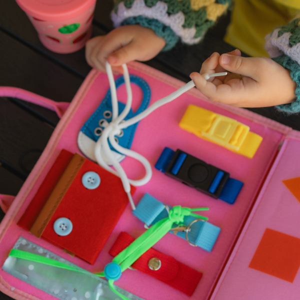 Restovea™ Montessori aktivitetsbræt