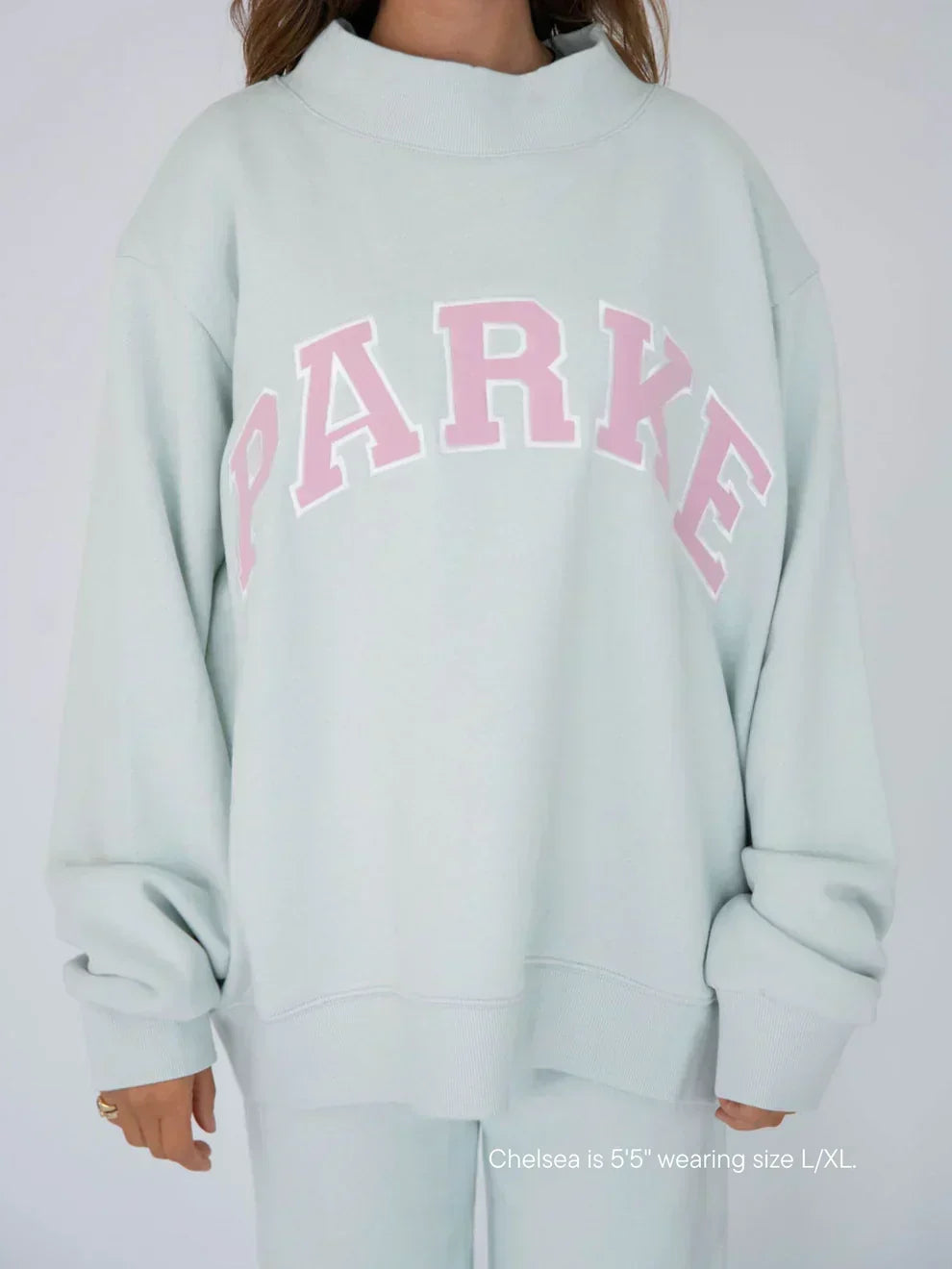 Kvinders Sweatshirt | Oversized Collegiate Chenille Bogstav Langærmet