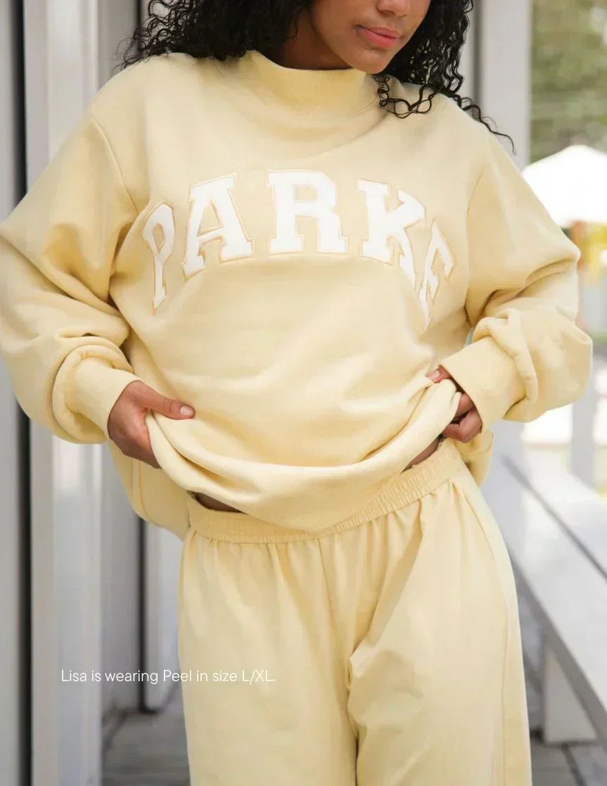Kvinders Sweatshirt | Oversized Collegiate Chenille Bogstav Langærmet